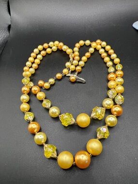 Vintage Japan yellow and orange beaded necklace